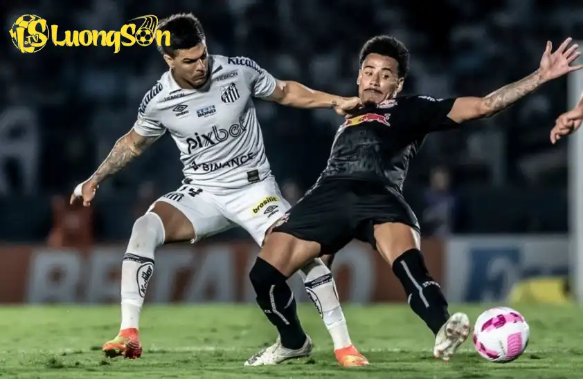 Bragantino có lợi thế sân nhà cùng xác suất thắng cao hơn 42.2% so với 30.7% của Santos