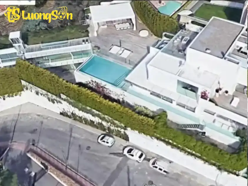 Với thu nhập khổng lồ thì đây chỉ là chuyện nhỏ với Yamal