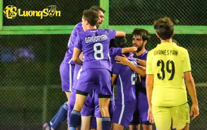 Araks Ararat có chỉ số ELO 77, nhỉnh hơn Shirak Gyumri với 74