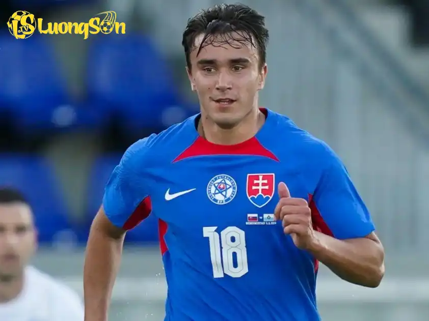 Slovakia rất quyết tâm duy trì vị trí dẫn đầu bảng A khi chỉ phải đối đầu với Bắc Ireland ở lượt trận thứ 3